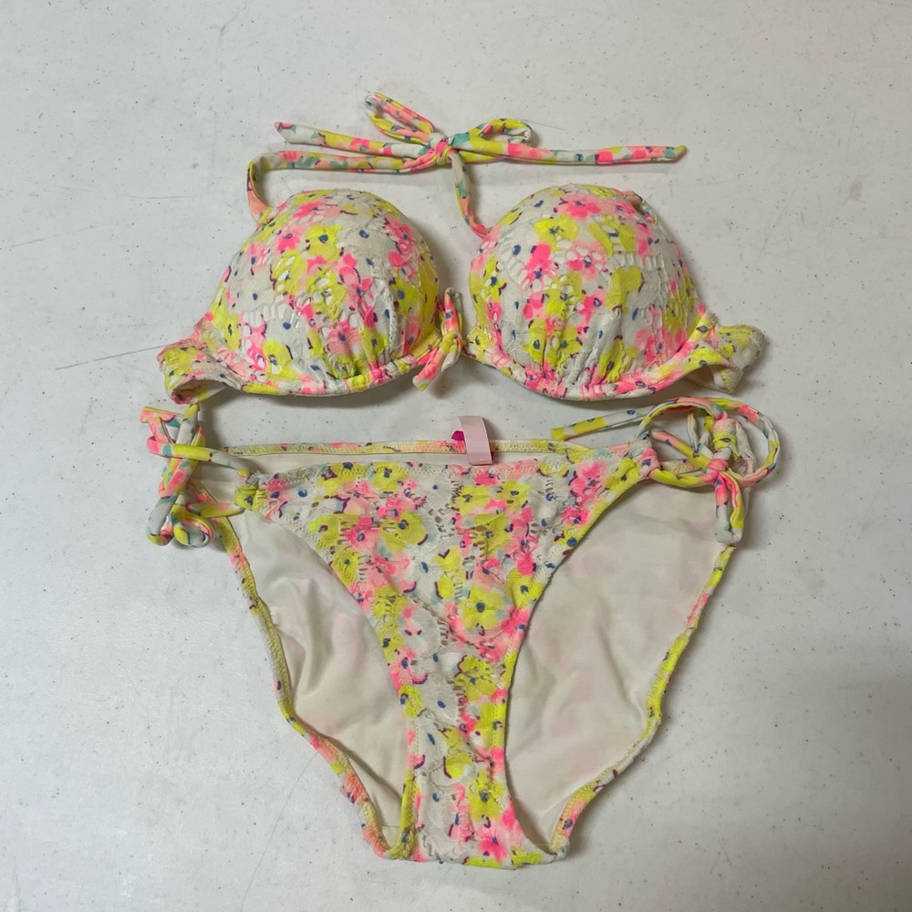 VS Bombshell Floral Bikini Top 32B & Bottom Medium